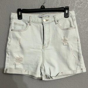 By Egreis Vilma Shorts Jean Ripped Size M